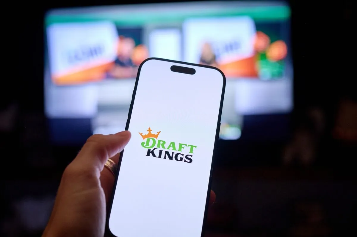 DraftKings, Flutter Drop as BofA Downgrades on Gambling Market Risks